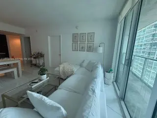 Propiedad en alquiler con 2 habitaciones y 2 baños en Miami