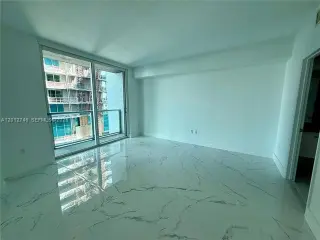Propiedad en alquiler con 2 habitaciones y 2 baños en Miami