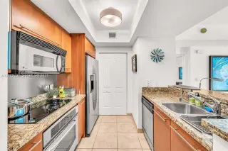 Propiedad en alquiler con 1 dormitorio y 1 baño en Miami Beach
