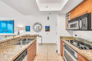 Propiedad en alquiler con 1 dormitorio y 1 baño en Miami Beach