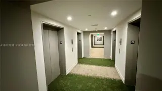 Propiedad en alquiler con 1 dormitorio y 2 baños en Miami