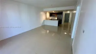 Propiedad en alquiler con 1 dormitorio y 2 baños en Miami