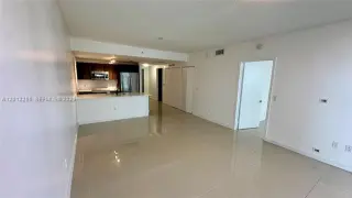 Propiedad en alquiler con 1 dormitorio y 2 baños en Miami