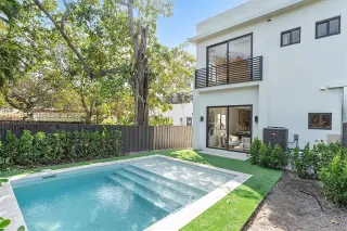 Propiedad en alquiler con 4 habitaciones y 3.5 baños en Miami