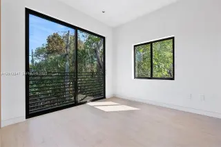 Propiedad en alquiler con 4 habitaciones y 3.5 baños en Miami