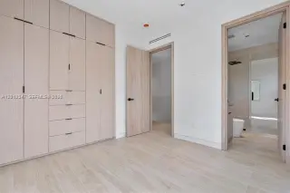 Propiedad en alquiler con 4 habitaciones y 3.5 baños en Miami