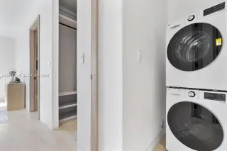 Propiedad en alquiler con 4 habitaciones y 3.5 baños en Miami