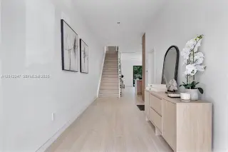 Propiedad en alquiler con 4 habitaciones y 3.5 baños en Miami