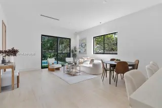 Propiedad en alquiler con 4 habitaciones y 3.5 baños en Miami