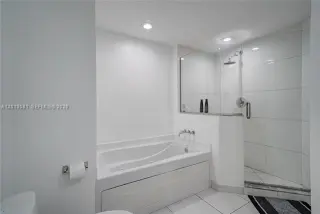 Propiedad en alquiler con 2 habitaciones y 2 baños en Miami