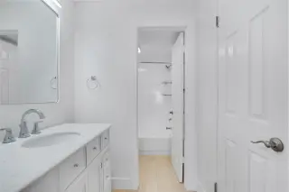 Propiedad en alquiler con 2 habitaciones y 2 baños en Hialeah