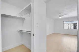 Propiedad en alquiler con 2 habitaciones y 2 baños en Hialeah