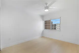 Propiedad en alquiler con 2 habitaciones y 2 baños en Hialeah