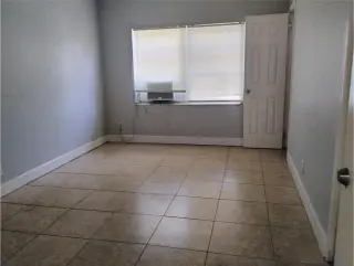 Propiedad en alquiler con 1 dormitorio y 1 baño en Dania