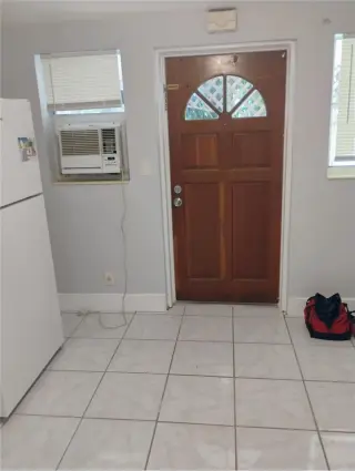 Propiedad en alquiler con 1 dormitorio y 1 baño en Dania