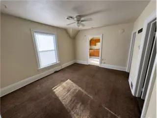 Propiedad en alquiler con 3 habitaciones y 1 baño en South Milwaukee