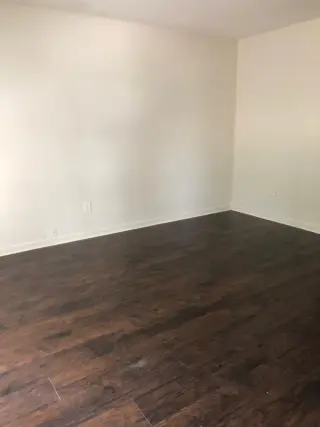 Propiedad en alquiler con 2 habitaciones y 1 baño en Duson