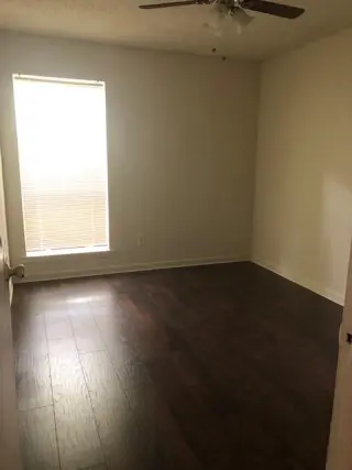 Propiedad en alquiler con 2 habitaciones y 1 baño en Duson