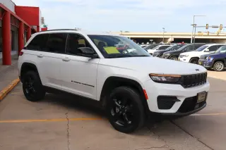2023 Jeep Grand Cherokee Altitude 4x4