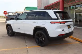 2023 Jeep Grand Cherokee Altitude 4x4