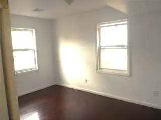Propiedad en alquiler con 3 habitaciones y 2 baños en East Orange