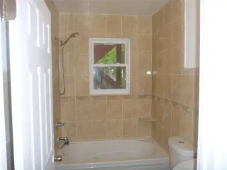 Propiedad en alquiler con 3 habitaciones y 2 baños en East Orange