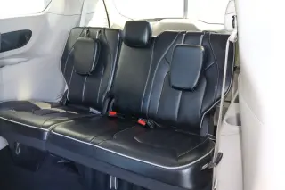 2023 Chrysler Pacifica Hybrid Limited FWD