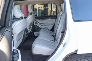 2022 Jeep Grand Cherokee Overland 4x4