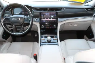 2022 Jeep Grand Cherokee Overland 4x4