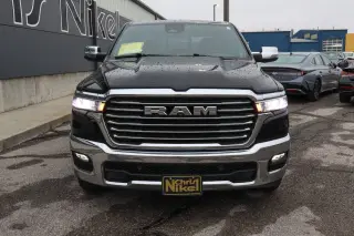 2025 RAM 1500 Laramie 4x4 Crew Cab 5'7 Box