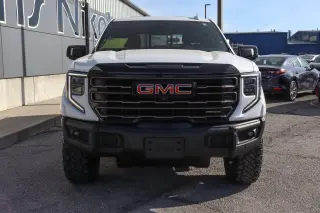 2023 GMC Sierra 1500 4WD Crew Cab 147 AT4X