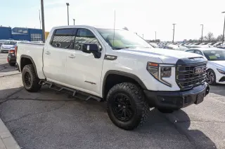 2023 GMC Sierra 1500 4WD Crew Cab 147 AT4X