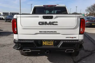 2023 GMC Sierra 1500 4WD Crew Cab 147 AT4X