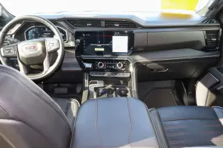 2023 GMC Sierra 1500 4WD Crew Cab 147 AT4X
