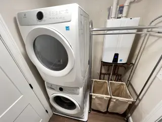Propiedad en alquiler con 4 habitaciones y 2 baños en Malden