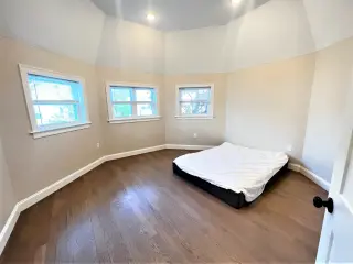 Propiedad en alquiler con 4 habitaciones y 2 baños en Malden