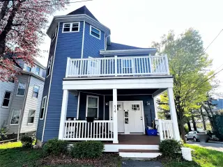 Propiedad en alquiler con 4 habitaciones y 2 baños en Malden