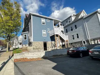 Propiedad en alquiler con 4 habitaciones y 2 baños en Malden