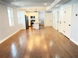Propiedad en alquiler con 4 habitaciones y 2 baños en Malden