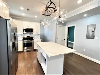 Propiedad en alquiler con 4 habitaciones y 2 baños en Malden