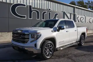 2022 GMC Sierra 1500 4WD Crew Cab 147 SLT