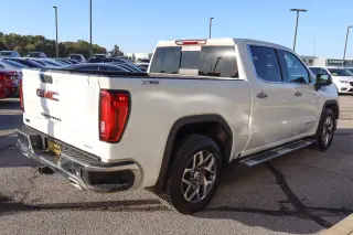 2022 GMC Sierra 1500 4WD Crew Cab 147 SLT