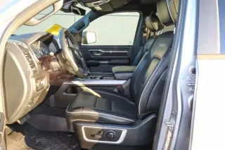 2024 RAM 1500 Laramie 4x4 Crew Cab 5'7 Box