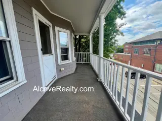 Propiedad en alquiler con 3 habitaciones y 1 baño en Somerville