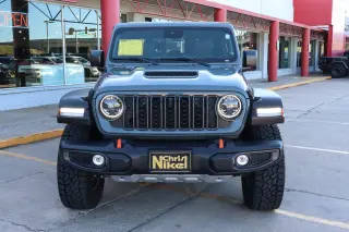 2024 Jeep Gladiator Mojave 4x4