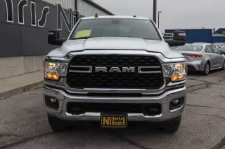 2024 RAM 2500 Big Horn 4x4 Crew Cab 6'4 Box