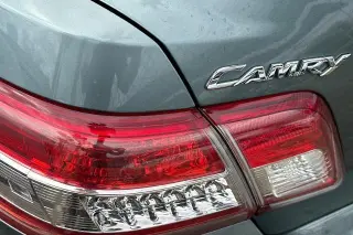 Toyota Camry 2011 SE 4dr Sedan 6M
