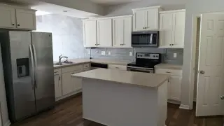 Propiedad en alquiler con 3 habitaciones y 2.5 baños en Batavia