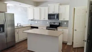 Propiedad en alquiler con 3 habitaciones y 2.5 baños en Batavia