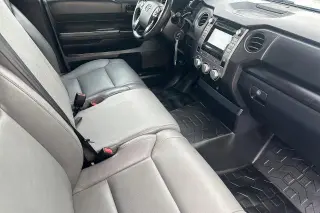 Toyota Tundra 2019 4x2 SR5 4dr Double Cab Pickup SB (4.6L V8)